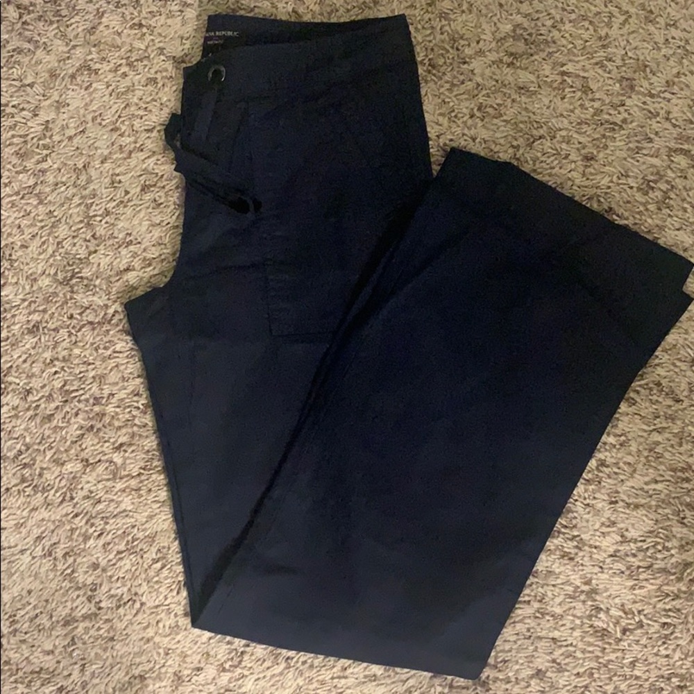 Banana Republic navy blue line and cotton pants